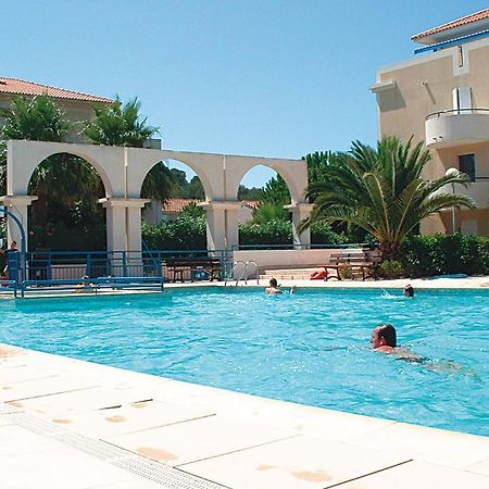 Lagrange Vacances Le Domaine D'Azur Et Tahiti Park 르 라방두 객실 사진